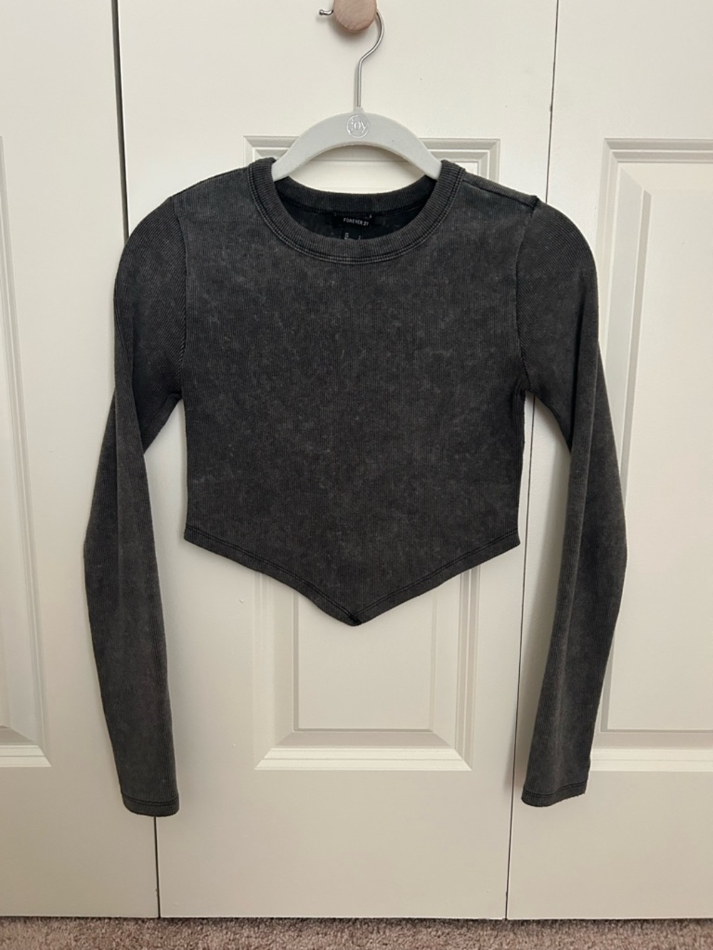 Cropped Long Sleeve Top in Washed Green